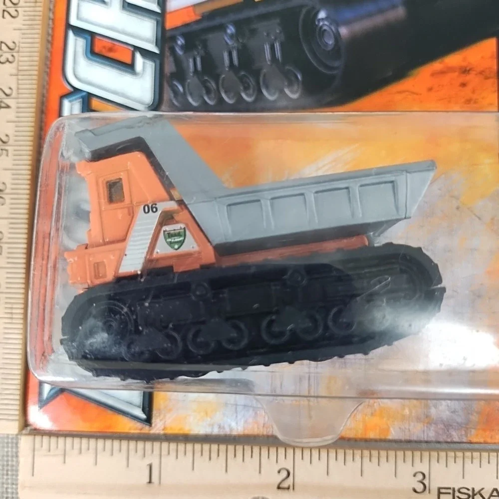 LOT OF 6 1:64 Matchbox MBX Construction 2012 Plowerizer Mercedes Trail Tipper